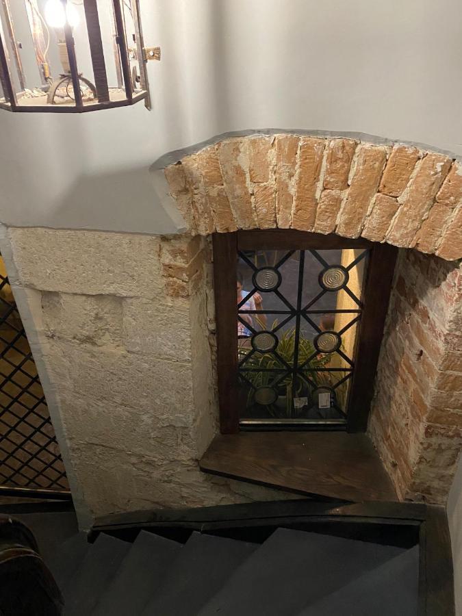 Квартира У Львові На Вулиці Лесі Українки 19 Esterno foto